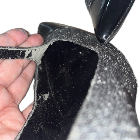 Tahari Brianna Black Patent Tip Leather T-Strap Heels, Size 8.5M - Picture 9 of 12